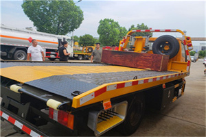 阎村附近拖车电话号码服务