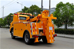 阎村高速路拖车费